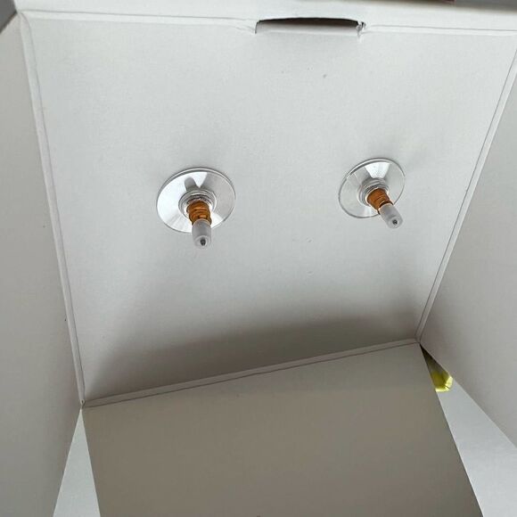 BETSEY JOHNSON Easter Rabbit Bunny Crystal & Pearl Earrings *NWT* - Picture 8 of 10